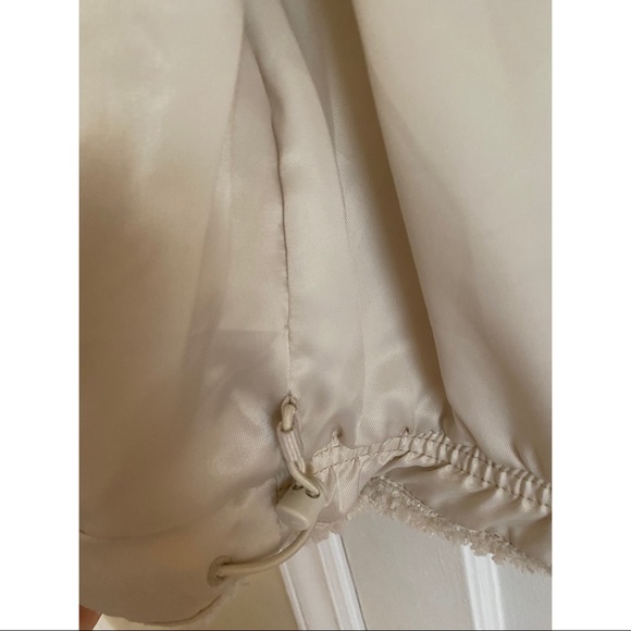 Abercrombie and Fitch White Puffer Jacket Sz. XS - Picture 3 of 4
